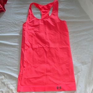 Under Armour tank